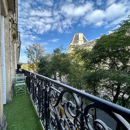 Apartment Charme Et Volupte A Republique