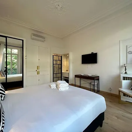 Appartamento Charme Et Volupté à République Parigi