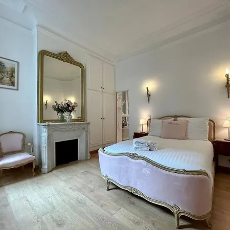 Appartamento Charme Et Volupté à République *